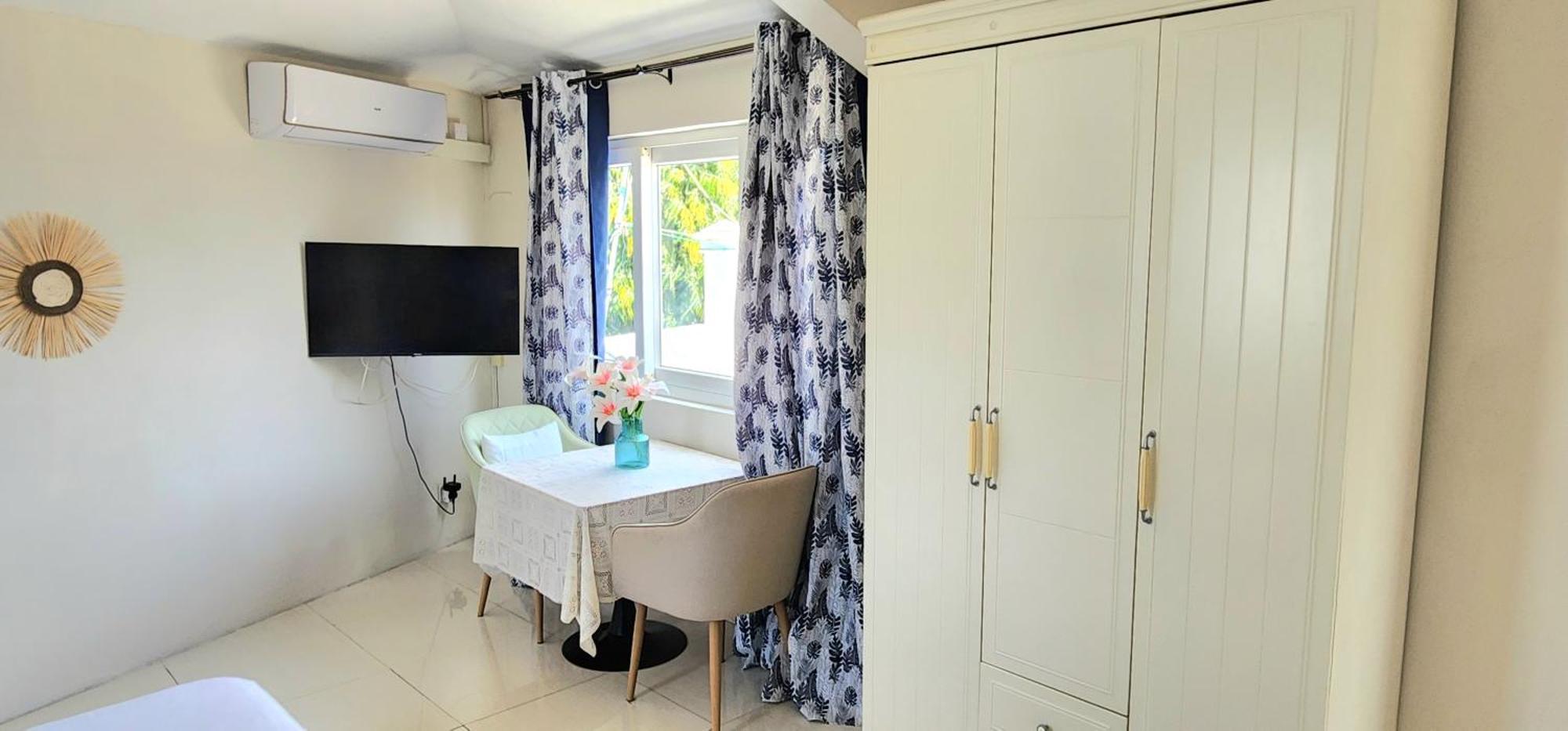 Lovely Studio Apartment With Views Of The Lagoon. Гранд-Бэй Экстерьер фото