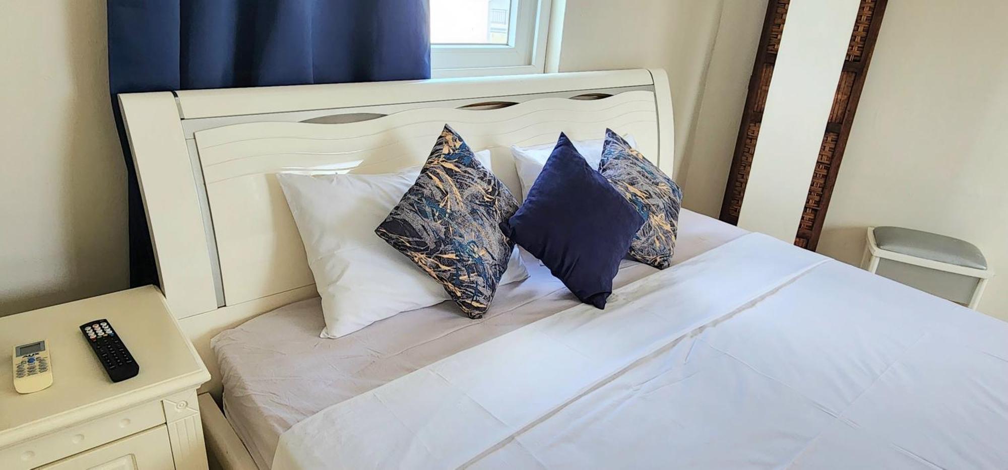Lovely Studio Apartment With Views Of The Lagoon. Гранд-Бэй Экстерьер фото